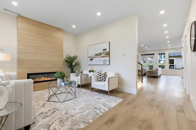 20166 82 AVENUE - photo 2 of 39