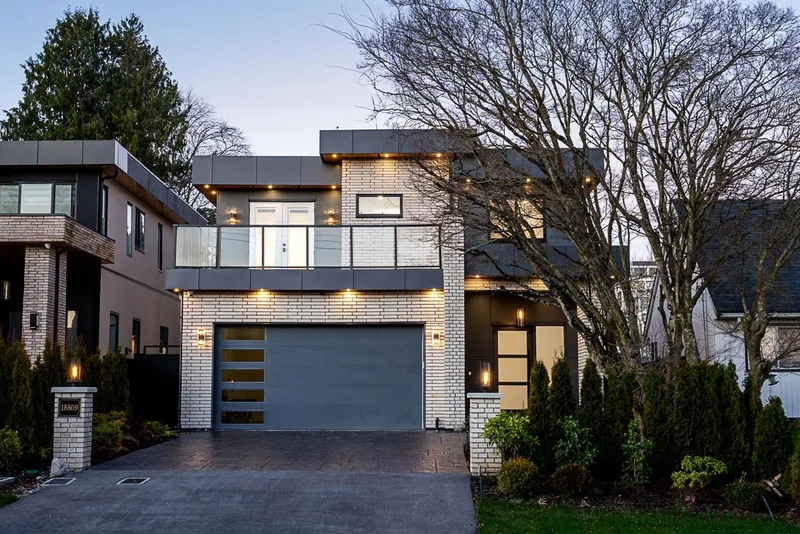 15569 OXENHAM AVENUE - photo 1 of 25