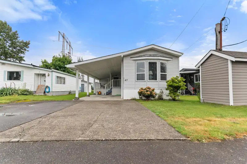 47 6338 VEDDER ROAD - photo 2 of 33