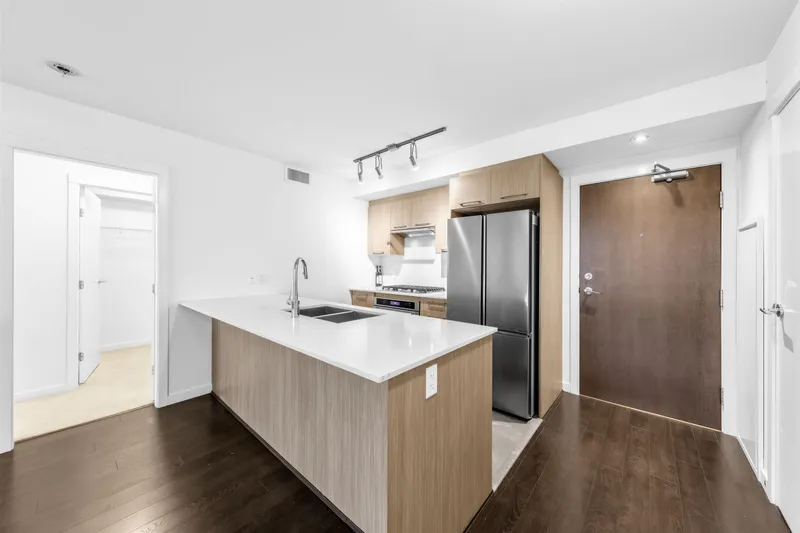 310 7688 ALDERBRIDGE WAY - photo 4 of 25