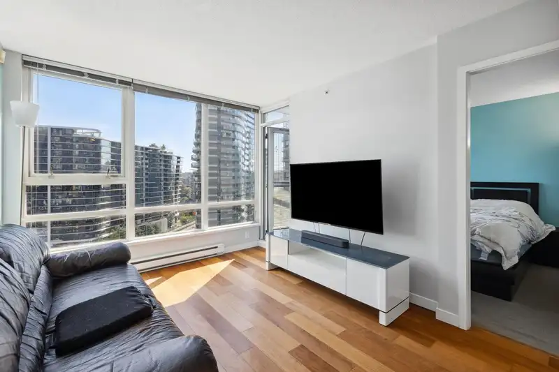 1603 928 BEATTY STREET - photo 1 of 28