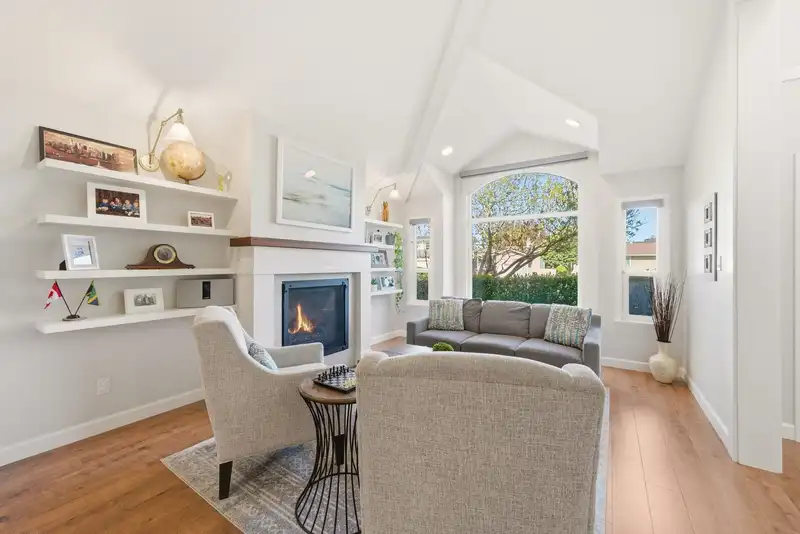 5288 CENTRAL AVENUE - photo 3 of 40