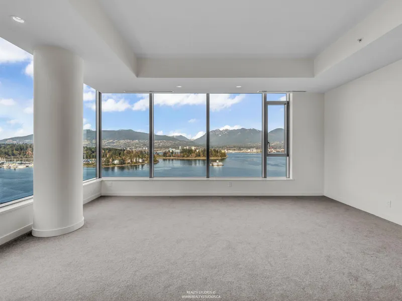 1301 277 THURLOW STREET - photo 4 of 25