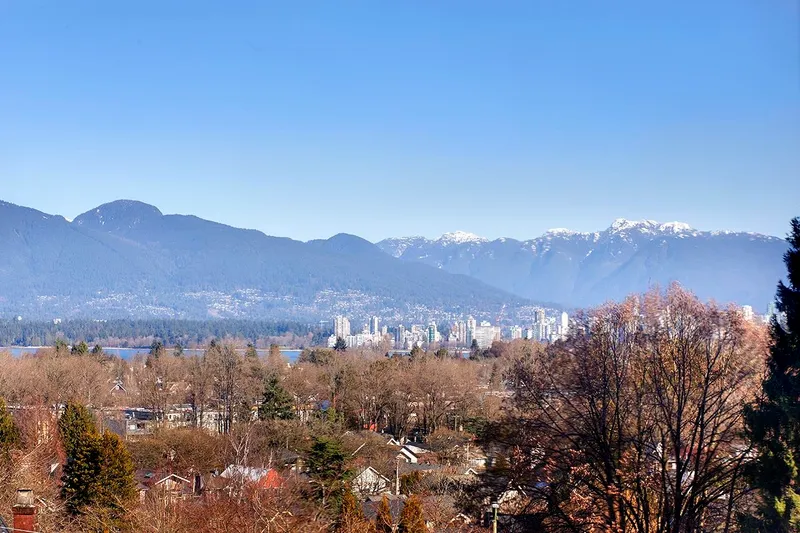 3657 W 14TH AVENUE - photo 2 of 25