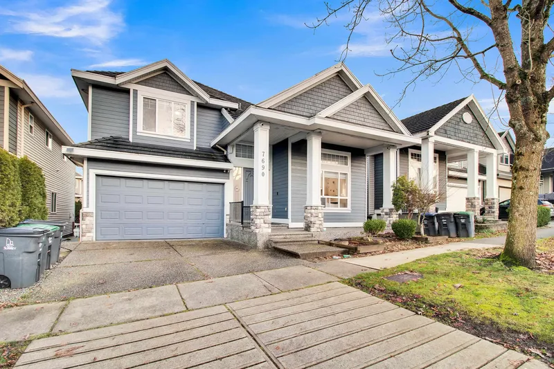 7690 146A STREET - photo 2 of 25