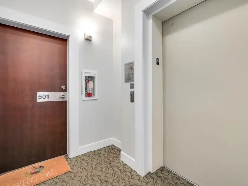 501 3611 W 18TH AVENUE - photo 3 of 31