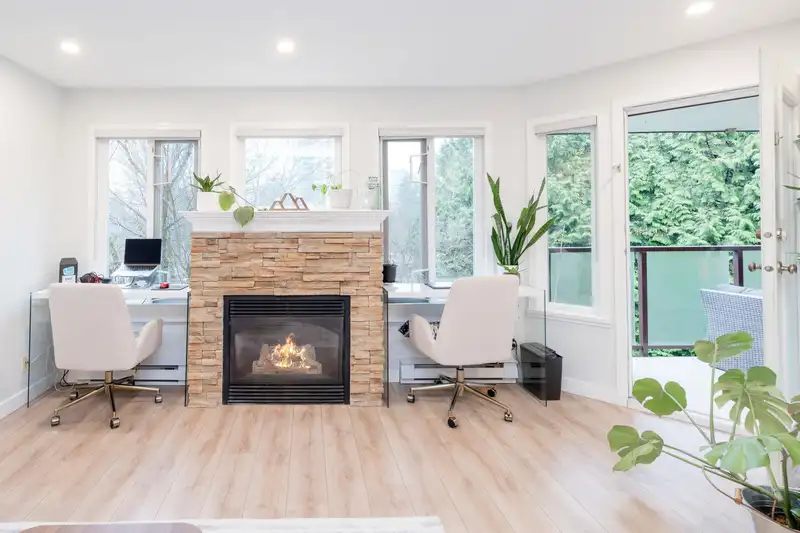 301 7139 18 AVENUE - photo 4 of 24