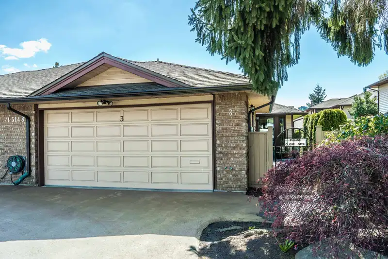 3 15148 20 AVENUE - photo 3 of 37