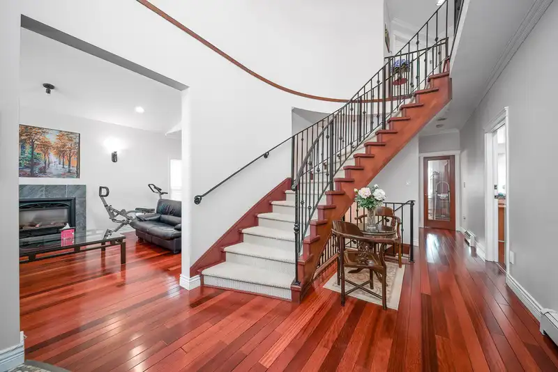 1312 TENTH AVENUE - photo 3 of 40