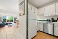 101 2240 WALL STREET - thumbnail 16