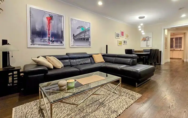 5467 DUNBAR STREET - photo 2 of 20