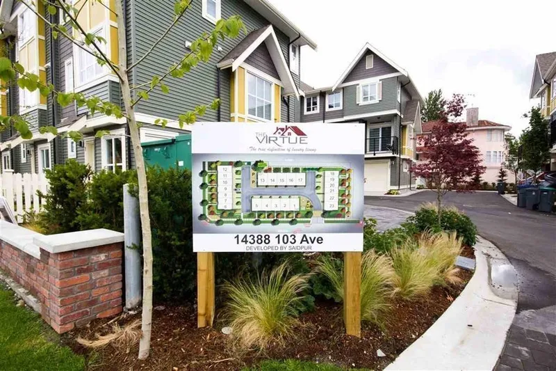 23 14388 103 AVENUE - photo 2 of 15