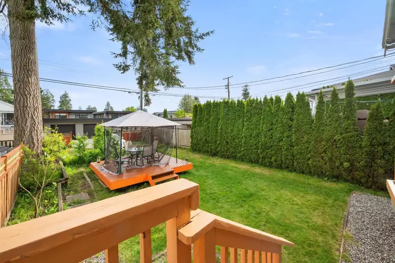 255 E 20TH STREET - photo 2 of 34