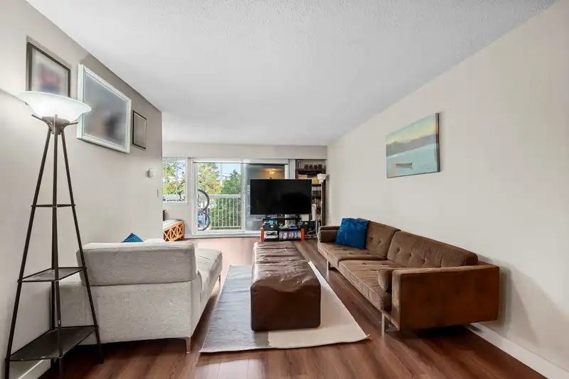 204 8020 RYAN ROAD - photo 2 of 22