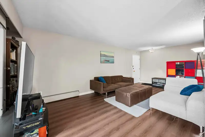 204 8020 RYAN ROAD - photo 4 of 22