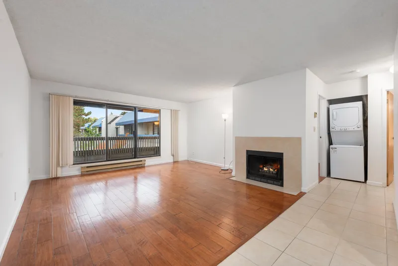 318 5800 COONEY ROAD - photo 1 of 25