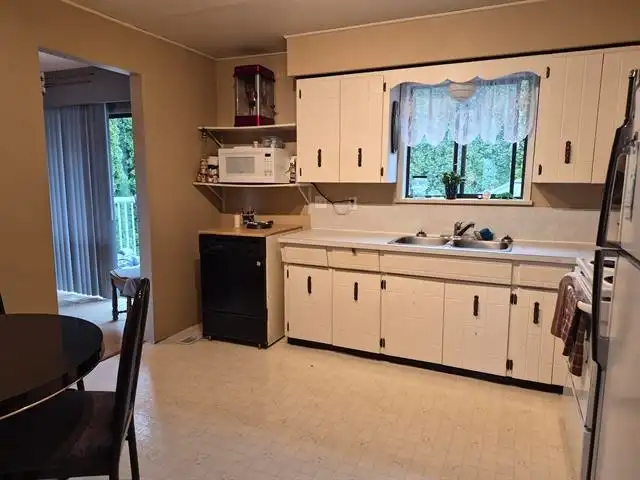 46494 ELLIOTT AVENUE - photo 3 of 16