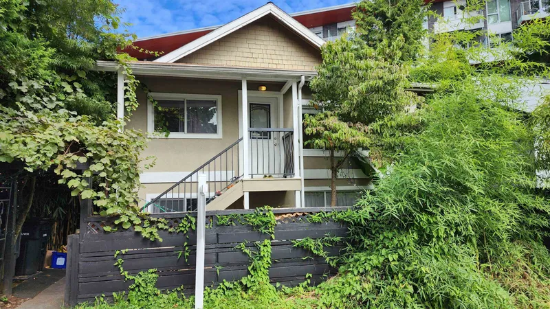 1577 E 26TH AVENUE - photo 1 of 25