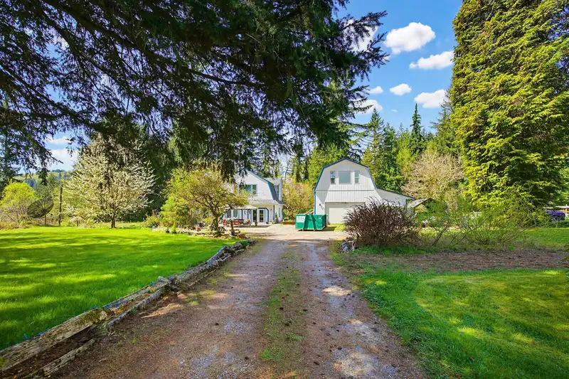 32295 DEWDNEY TRUNK ROAD - photo 4 of 40