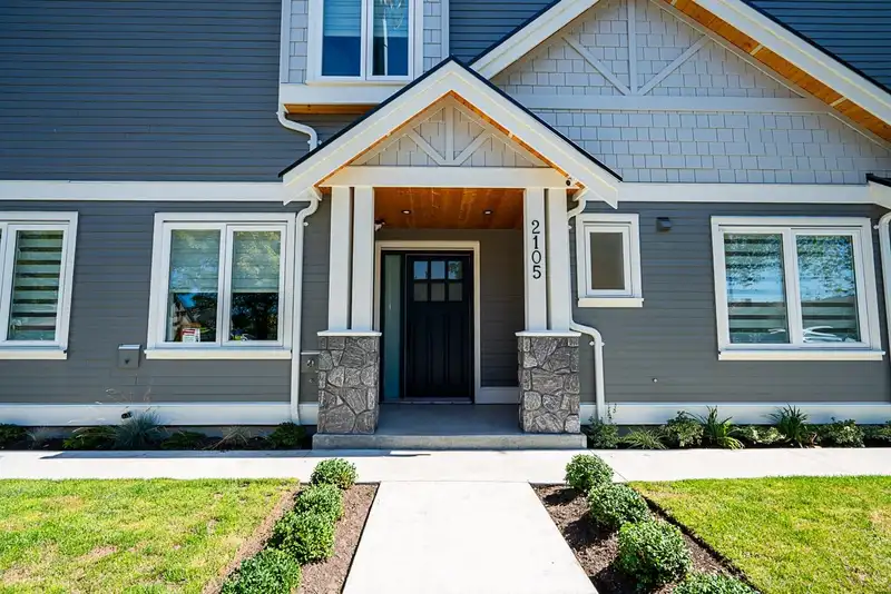2105 E 33RD AVENUE - photo 1 of 27
