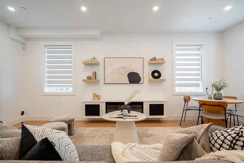 2105 E 33RD AVENUE - photo 3 of 27