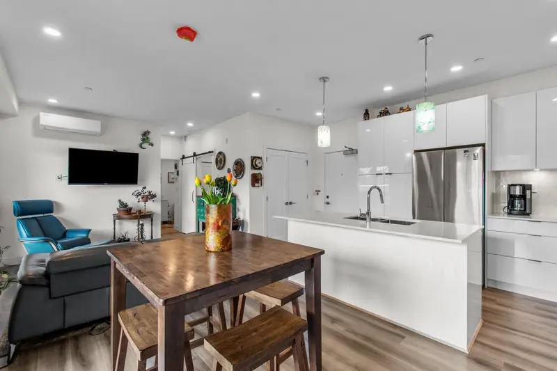 A506 8447 202 STREET - photo 4 of 25