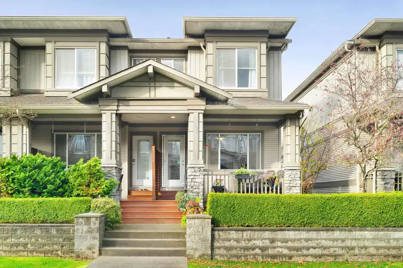 123 18701 66 AVENUE - photo 1 of 27