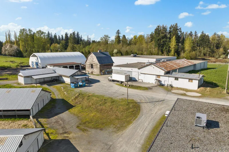 711 256 STREET - photo 3 of 25