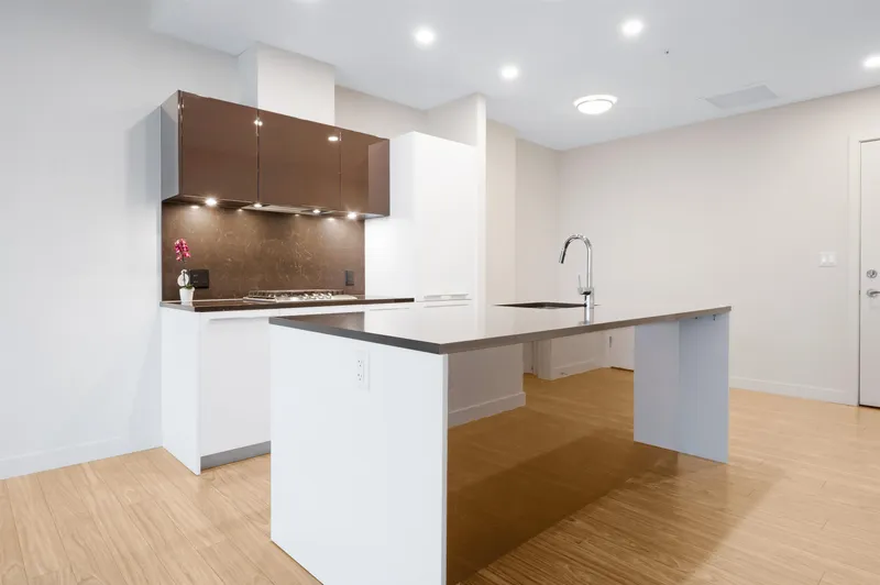 3206 6383 MCKAY AVENUE - photo 3 of 25