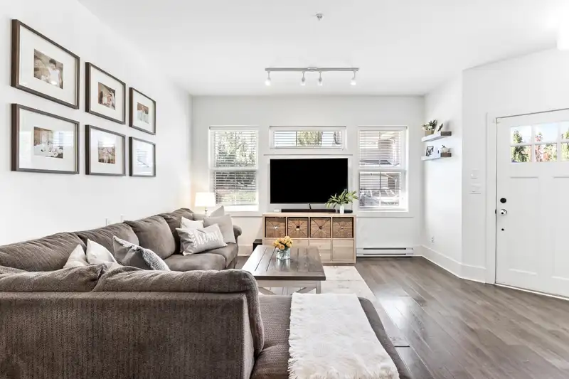 37 12161 237 STREET - photo 4 of 35