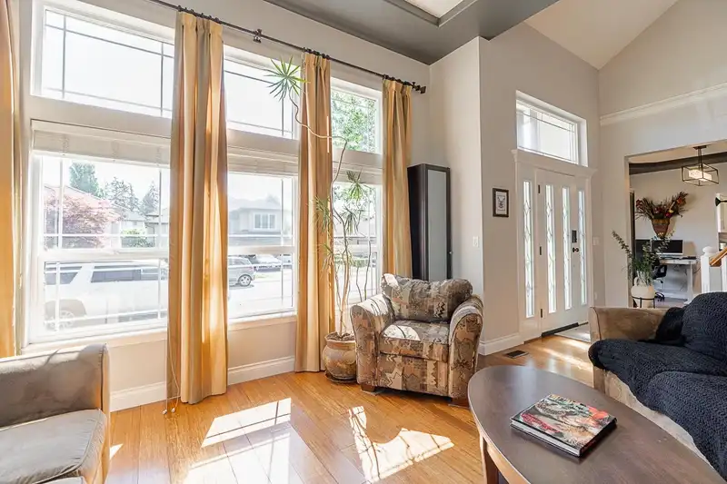 16898 61A AVENUE - photo 4 of 40
