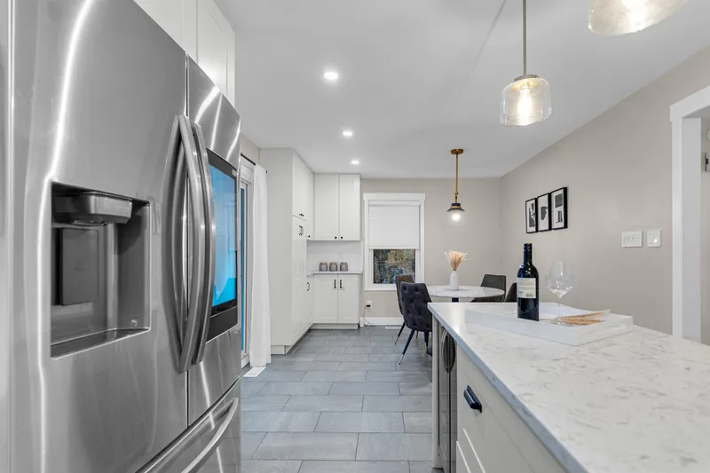 11585 ROYAL CRESCENT - photo 4 of 25