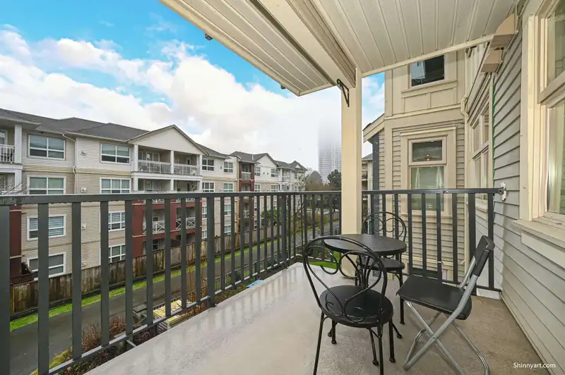 312 8084 120A STREET - photo 2 of 22