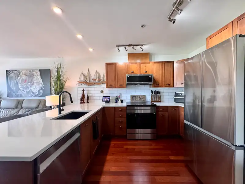 202 414 GOWER POINT ROAD - photo 3 of 25