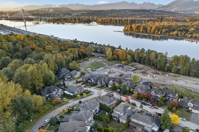 15858 114 AVENUE - photo 4 of 25