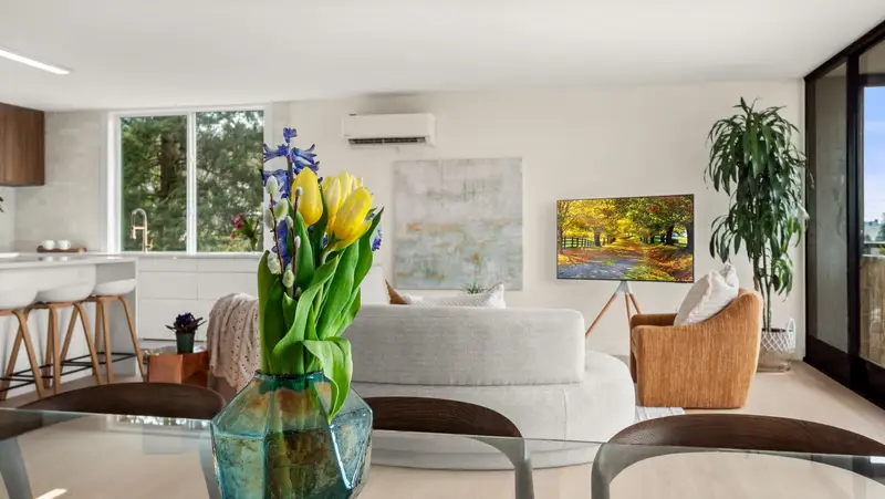 401 475 13TH STREET - photo 3 of 25