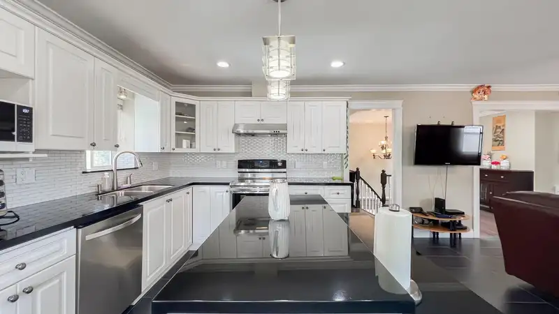 2041 EDINBURGH STREET - photo 1 of 40