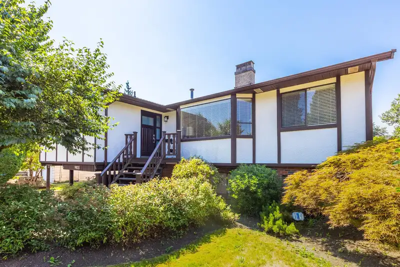 9075 117 STREET - photo 3 of 40
