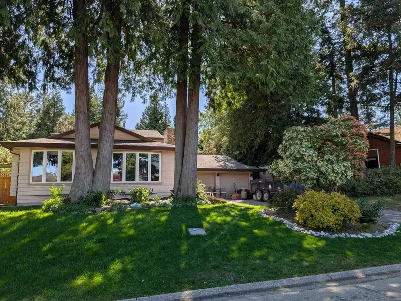 5630 SHERWOOD BOULEVARD - photo 1 of 1