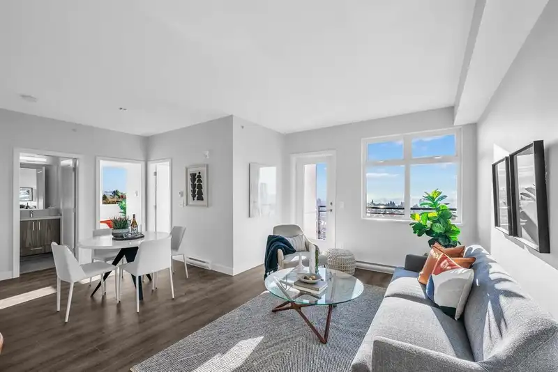 404 5535 HASTINGS STREET - photo 4 of 26