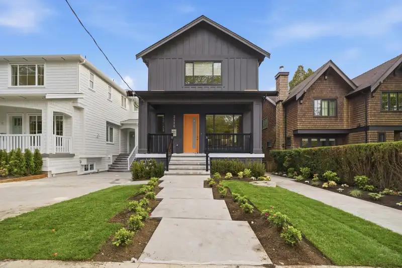 3116 W 42ND AVENUE - photo 1 of 39