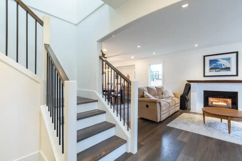 22171 46A AVENUE - photo 4 of 40
