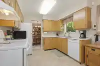 2358 CAMERON CRESCENT - thumbnail 7