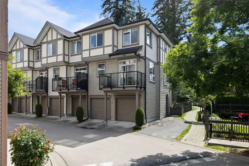 60 7848 209 STREET - photo 1 of 35