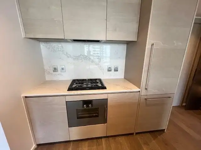 902 1408 ROBSON STREET - photo 3 of 15