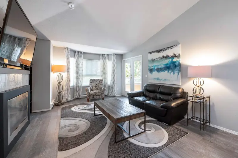 305 19721 64 AVENUE - photo 3 of 25