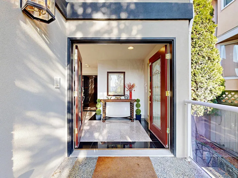 106 TIMBERCREST PLACE - photo 3 of 25