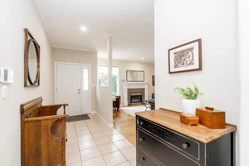 5832 122 STREET - photo 3 of 38