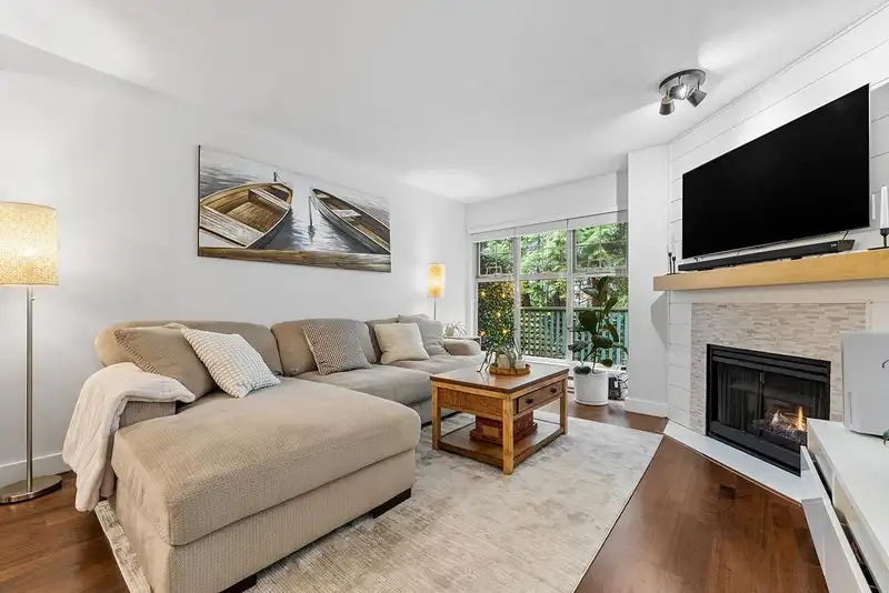 7 65 FOXWOOD DRIVE - photo 1 of 15