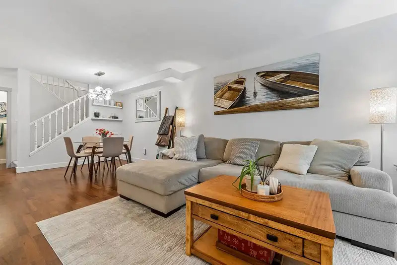 7 65 FOXWOOD DRIVE - photo 3 of 15